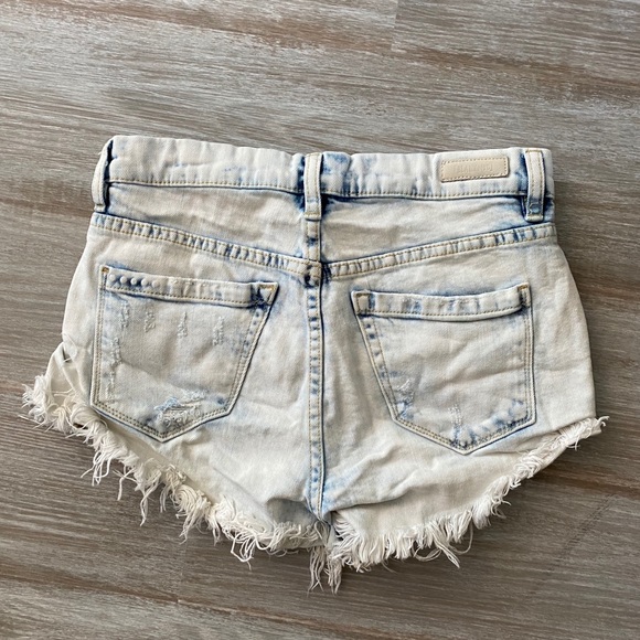 Blank NYC denim shorts - Picture 5 of 6